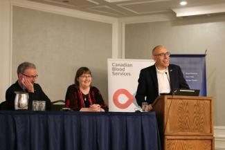 Héma-Québec’s Dr. Marc Germain (Vice-President, Medical Affairs and Innovation) and Canadian Blood Services’ Dr. Dana Devine (Chief Scientist) and Dr. Graham Sher (Chief Executive Officer) open the knowledge synthesis forum in November 2019.