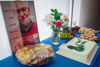 Jack Uger has been a supporter of Canadian Blood Services for over three decades Jack's birthday cake